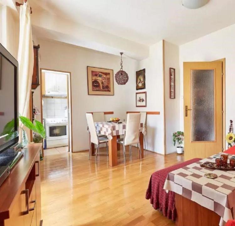 Bohemian Quarter / City Park, Free Parking Apartment สโกเปีย ภายนอก รูปภาพ